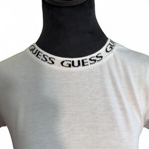 Guess Women's White T-shirt baby tee logo size M retro